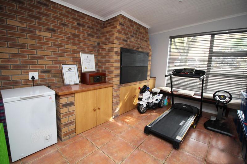 3 Bedroom Property for Sale in Blommendal Western Cape